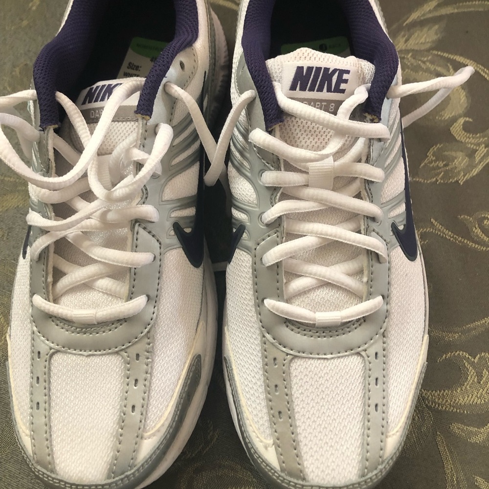 Nike shoes, navy and white. NWT!